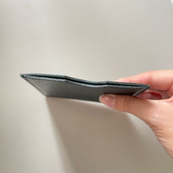 Louis Vuitton square holder - Picture 5 of 8